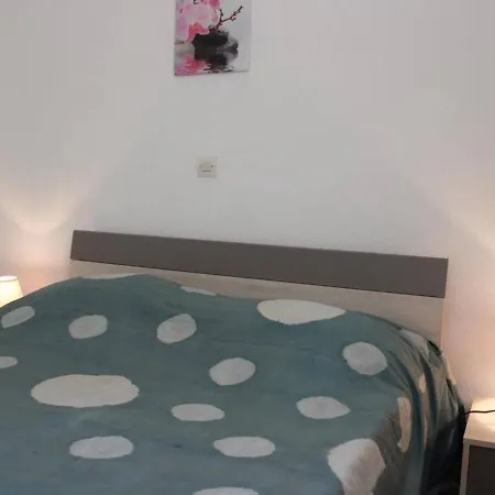 Appartement La Rochelle, 2 Pièces, 4 Personnes - Fr-1-246-294 *